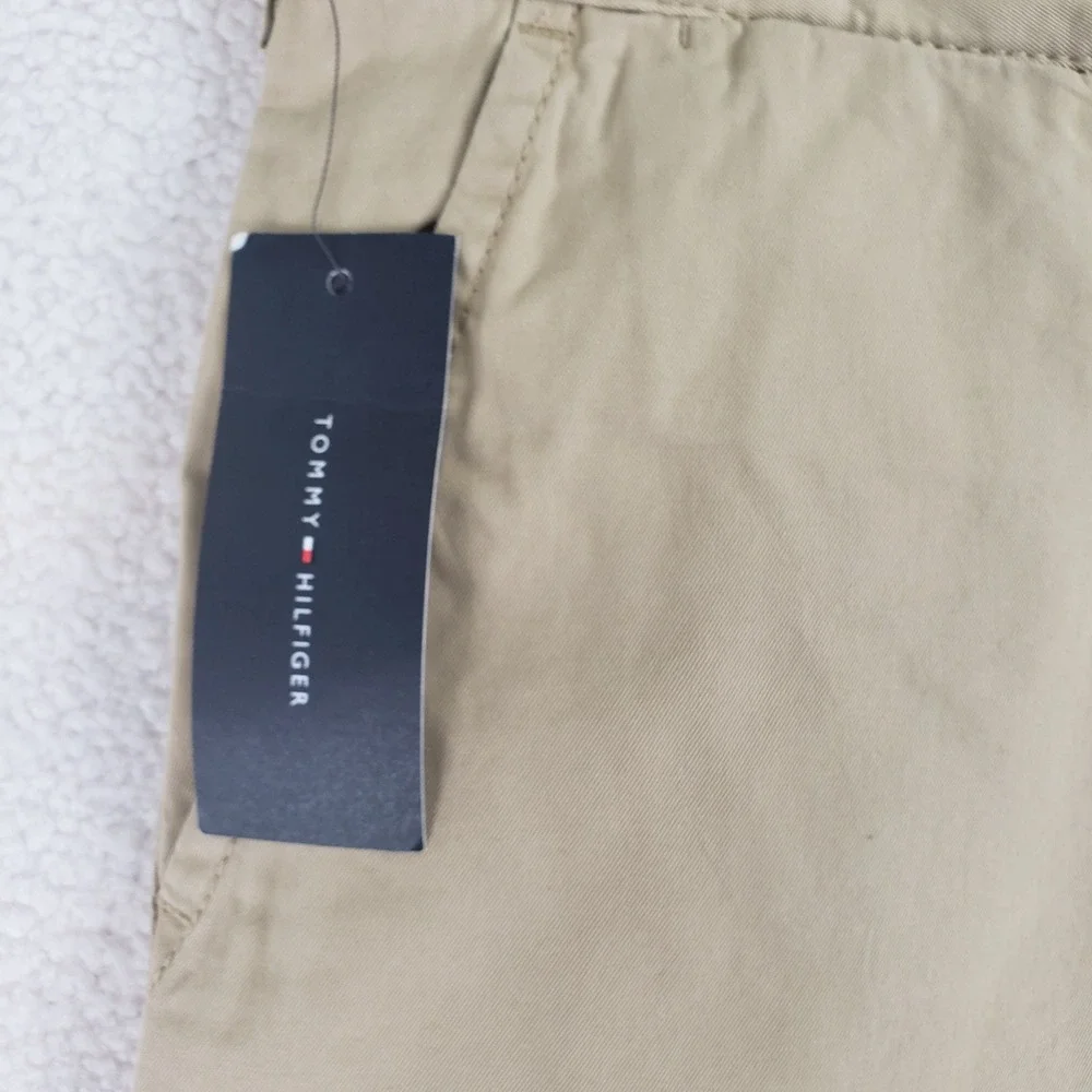 Tommy Hilfiger Mallet Chino Shorts Mens 42 Tan Classic Fit Preppy Khaki